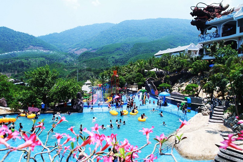 Tour tắm suối khoáng nóng Núi Thần Tài - Đà Nẵng